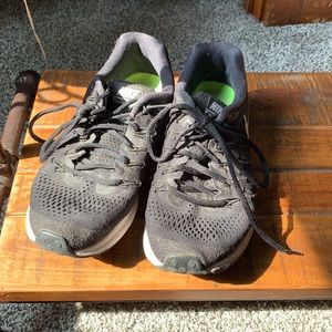 Nike Black and White Sneakers